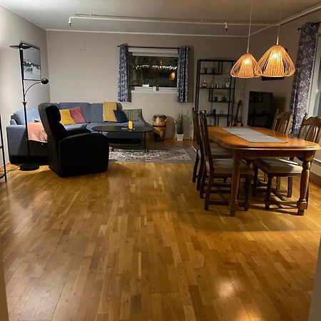 Fantastisk Utsikt! Gratis Parkering Appartement Tromsø Buitenkant foto