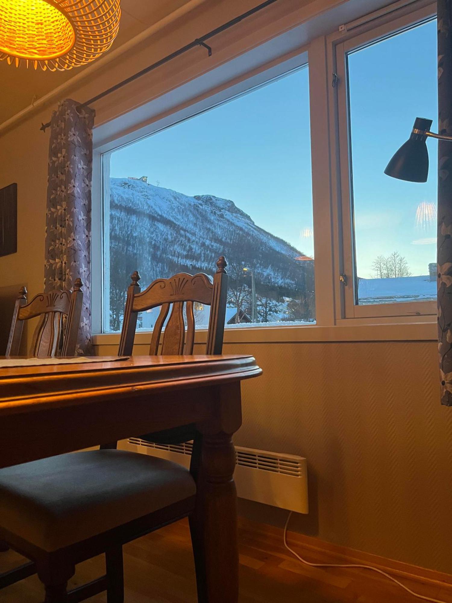 Fantastisk Utsikt! Gratis Parkering Appartement Tromsø Buitenkant foto